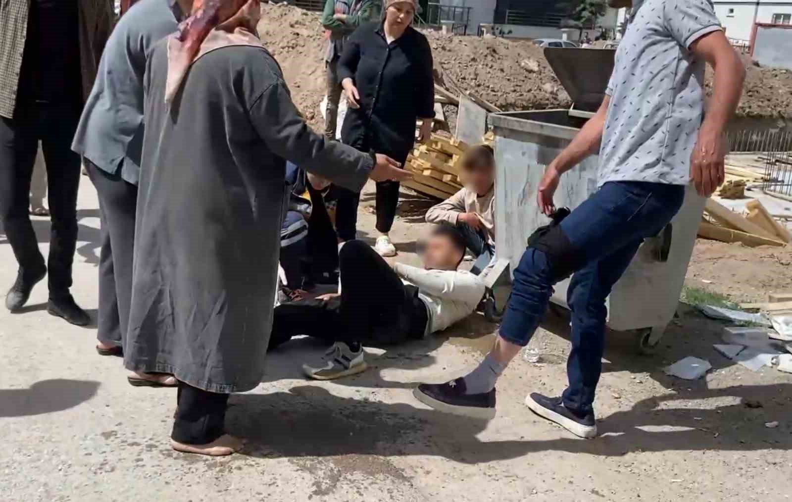 Aksaray’da kaza yeri savaş alanına döndü: 2’si silahla 8 kişi yaralandı