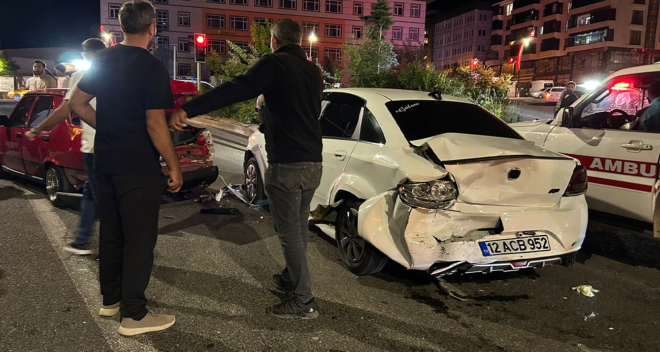 Bingöl’de zincirleme trafik kazası: 6 yaralı