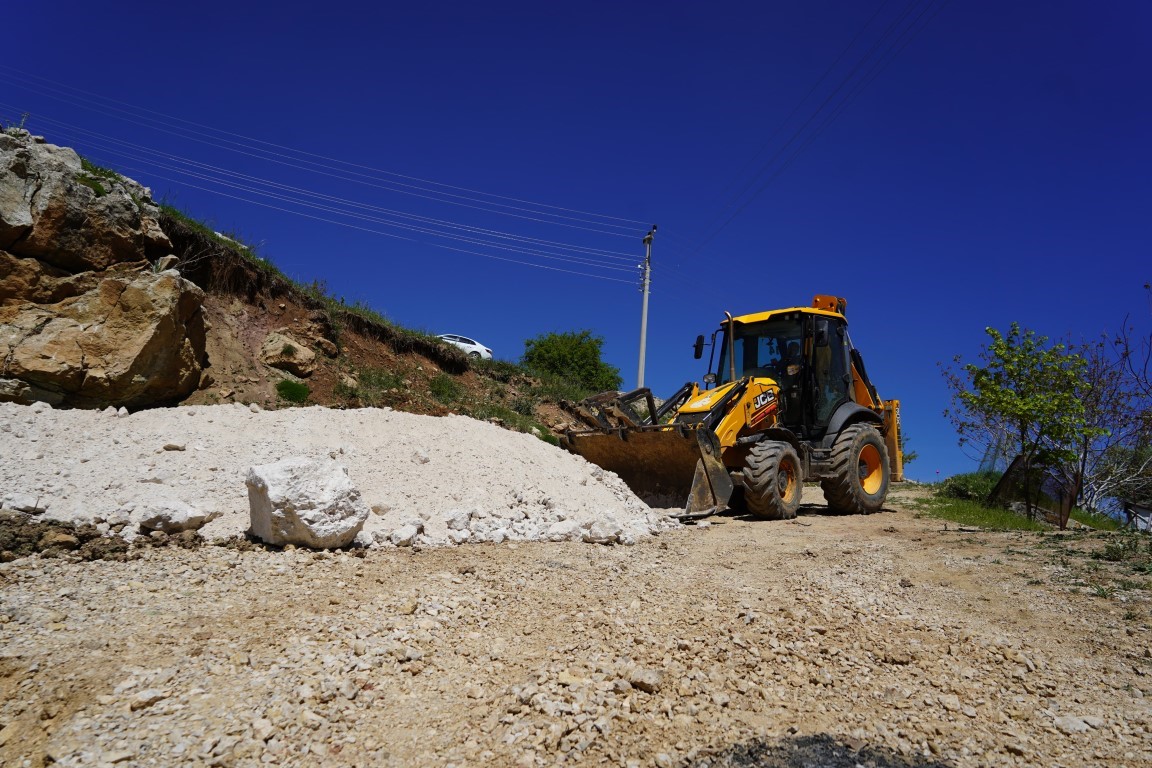 Konyaaltı’nda yayla yolları onarılıyor