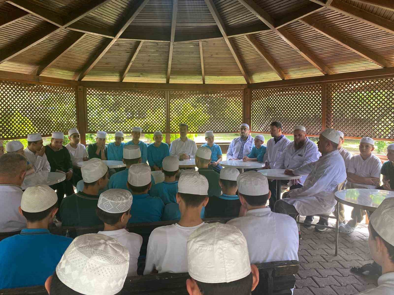 Yatılı eğitim alan öğrencilere ziyaret