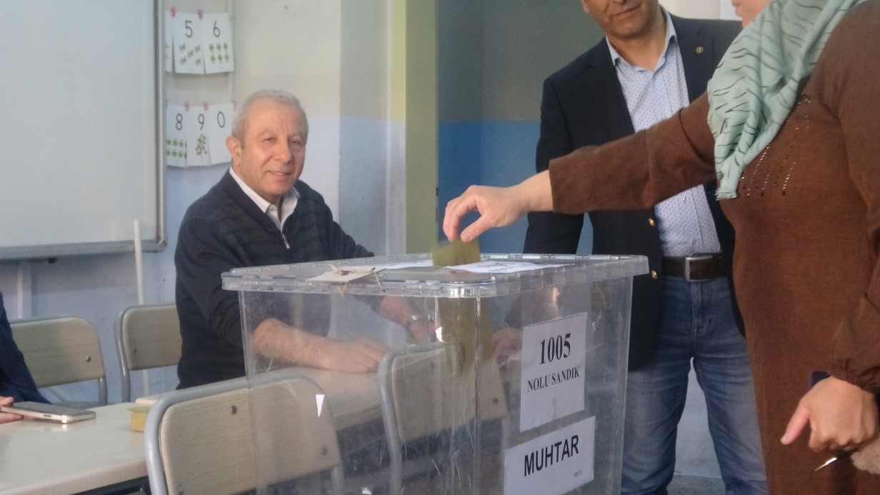 Seçim heyecanı: 3 ilde sandıklar kuruldu, oy verme işlemi başladı