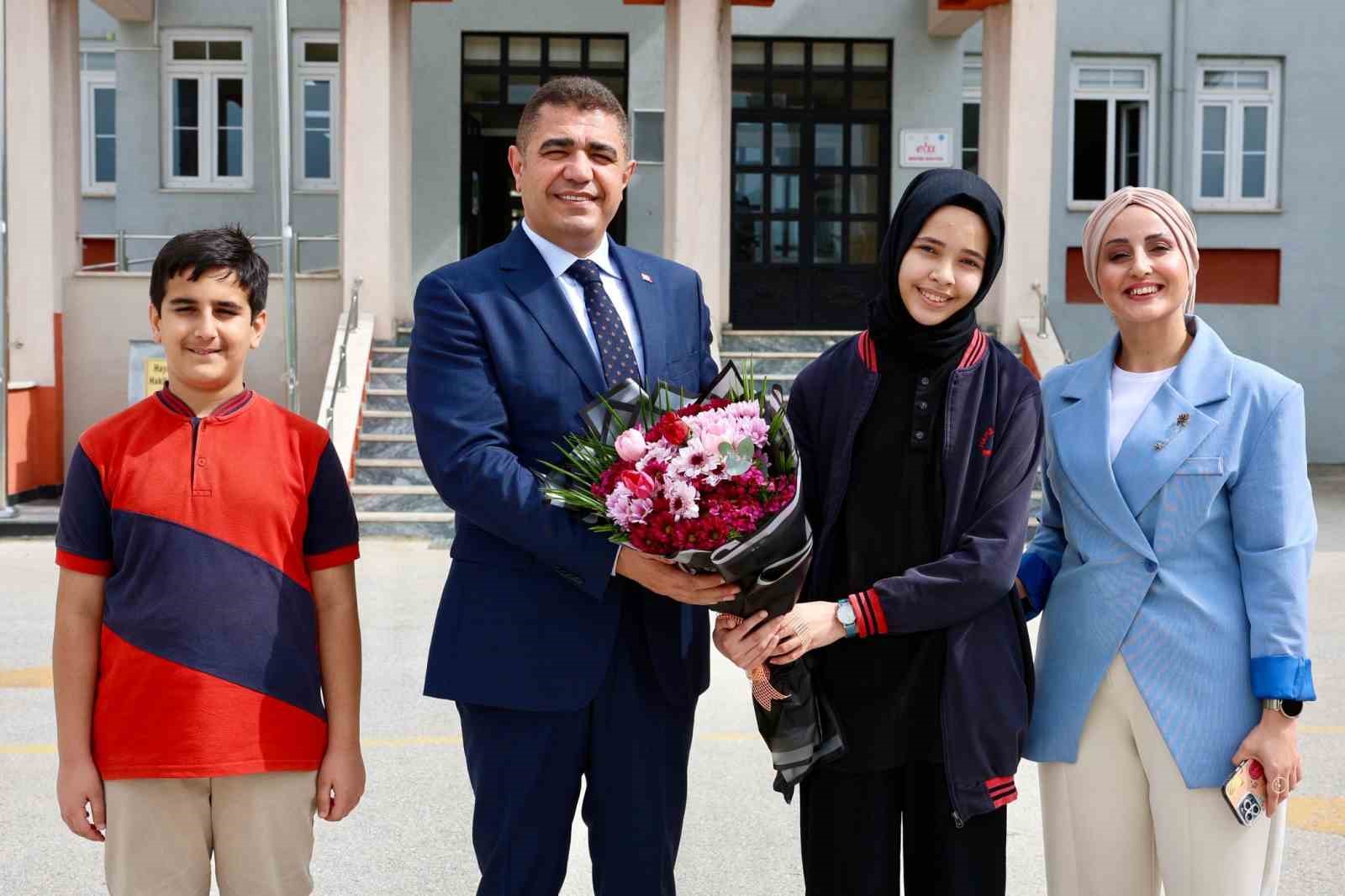 Vali Aslan’ın okul ziyaretleri sürüyor