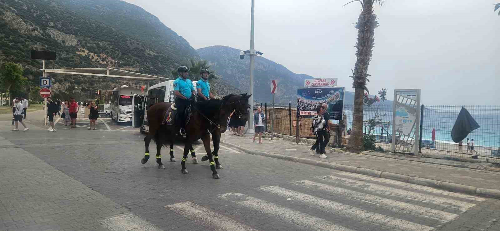 Fethiye’de atlı jandarma timi göreve başladı