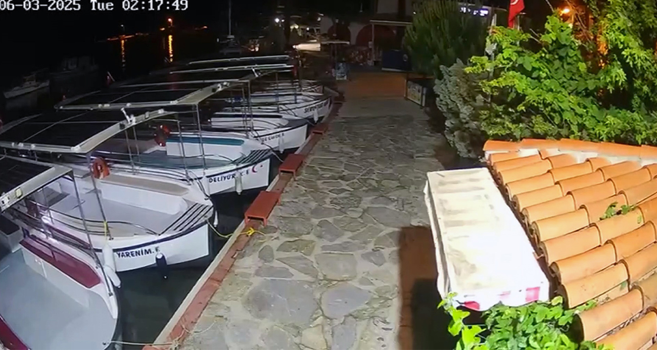 Tekneler beşik gibi sallandı!