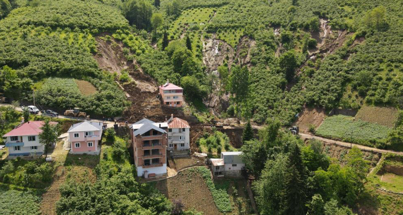 Trabzon’da heyelan: 5 ev tehlike altında