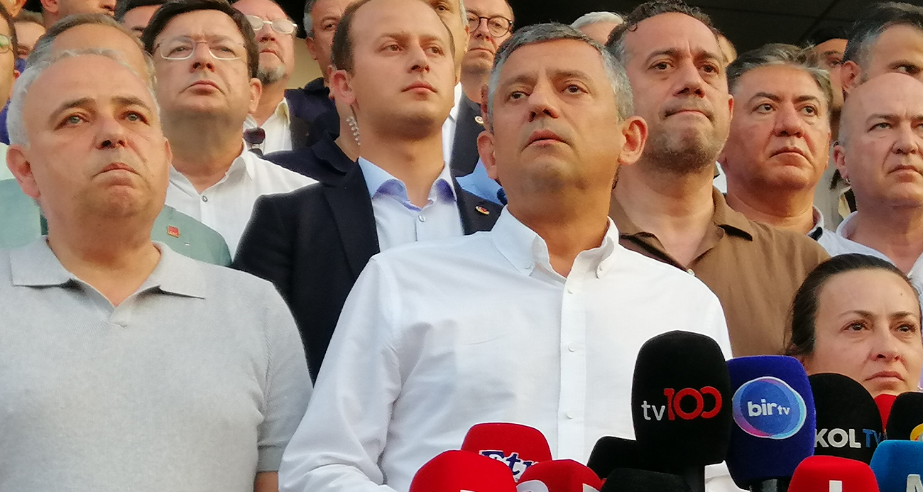 Özgür Özel: 