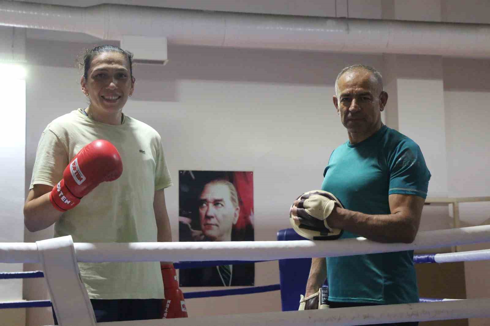 Elif Güneri: 