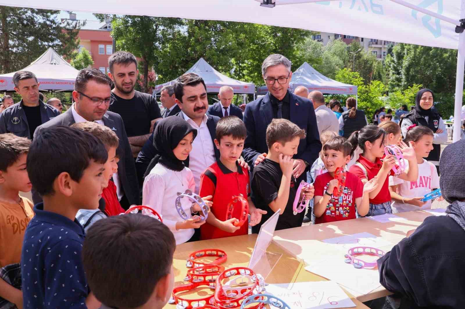 Bayburt’ta 2 gün sürecek ’Bilimin Işığında Bayburt Bilim Şenliği’ başladı