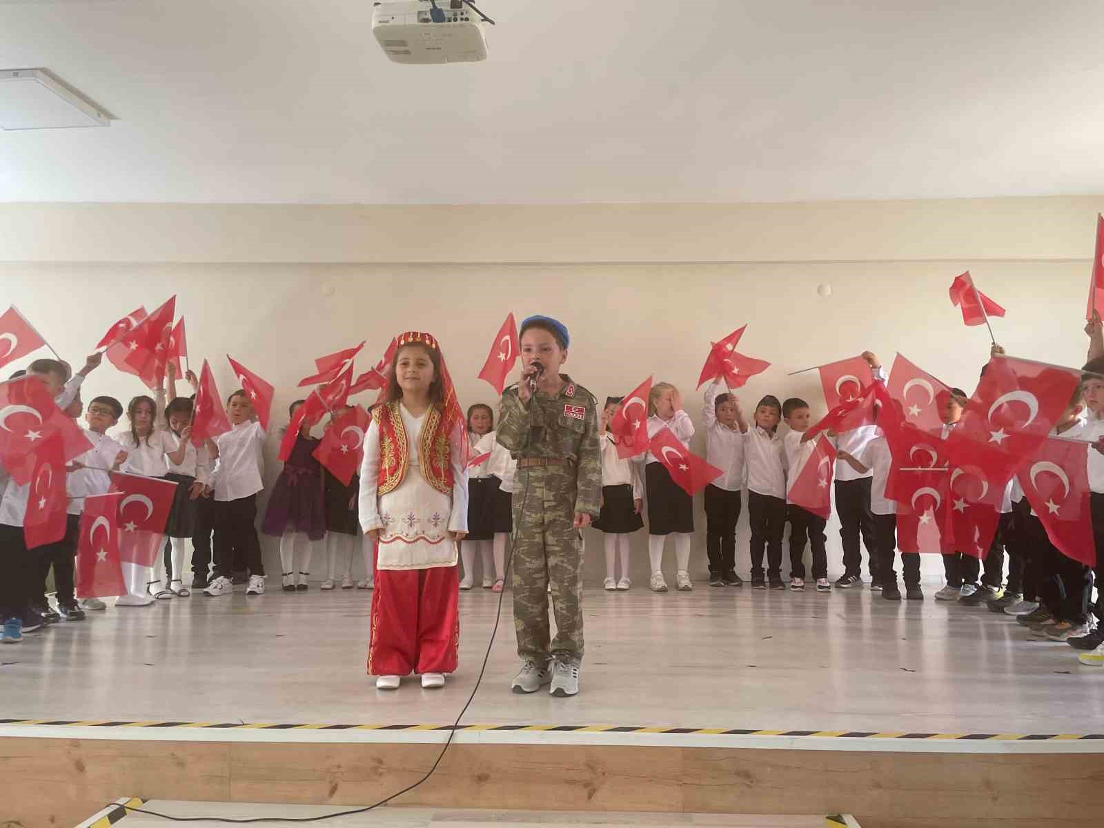 Hisarcık Cumhuriyet İlkokulu’nda okuma bayramı