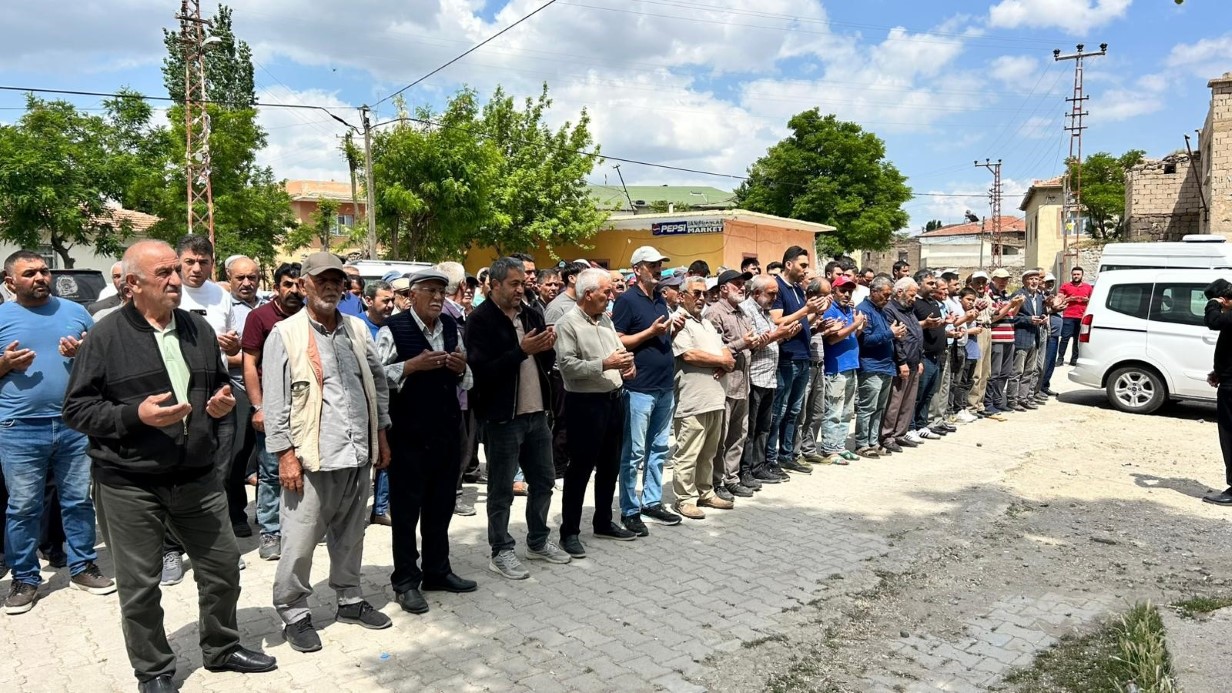 Kenenin ısırdığı kişi hayatını kaybetti