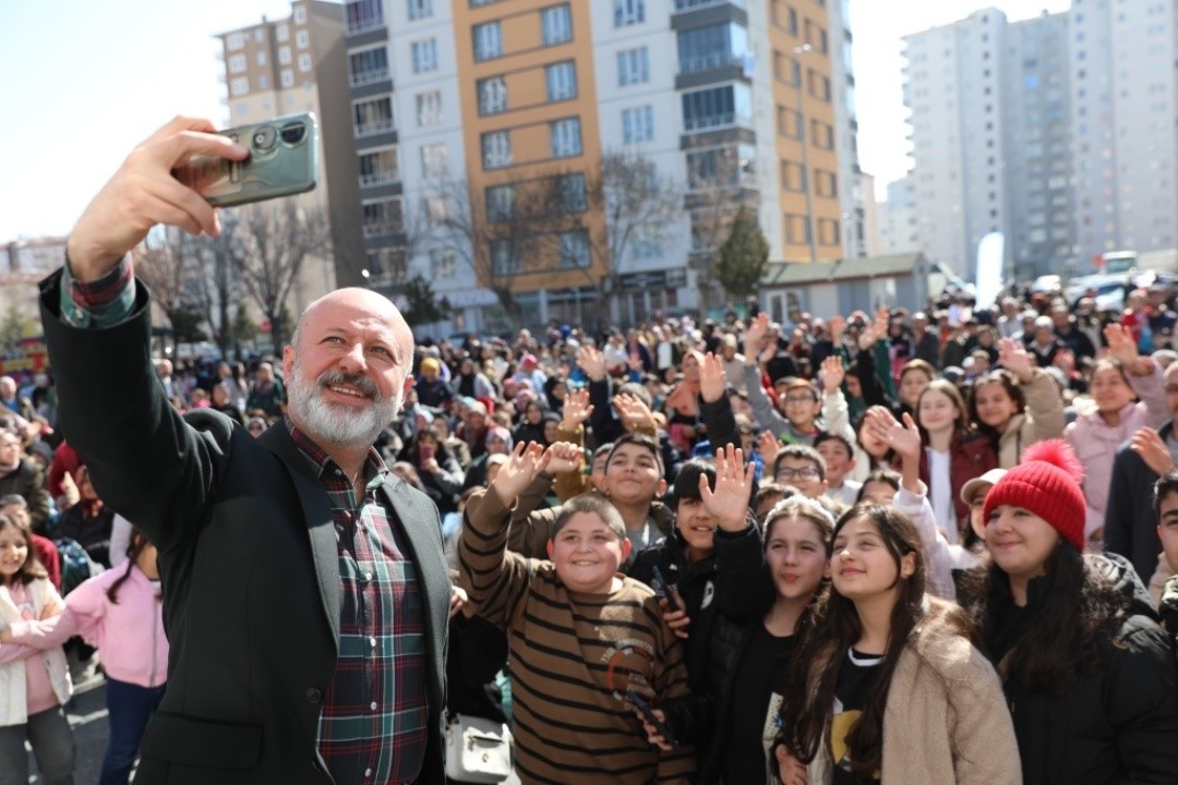 Başkan Çolakbayrakdar: 