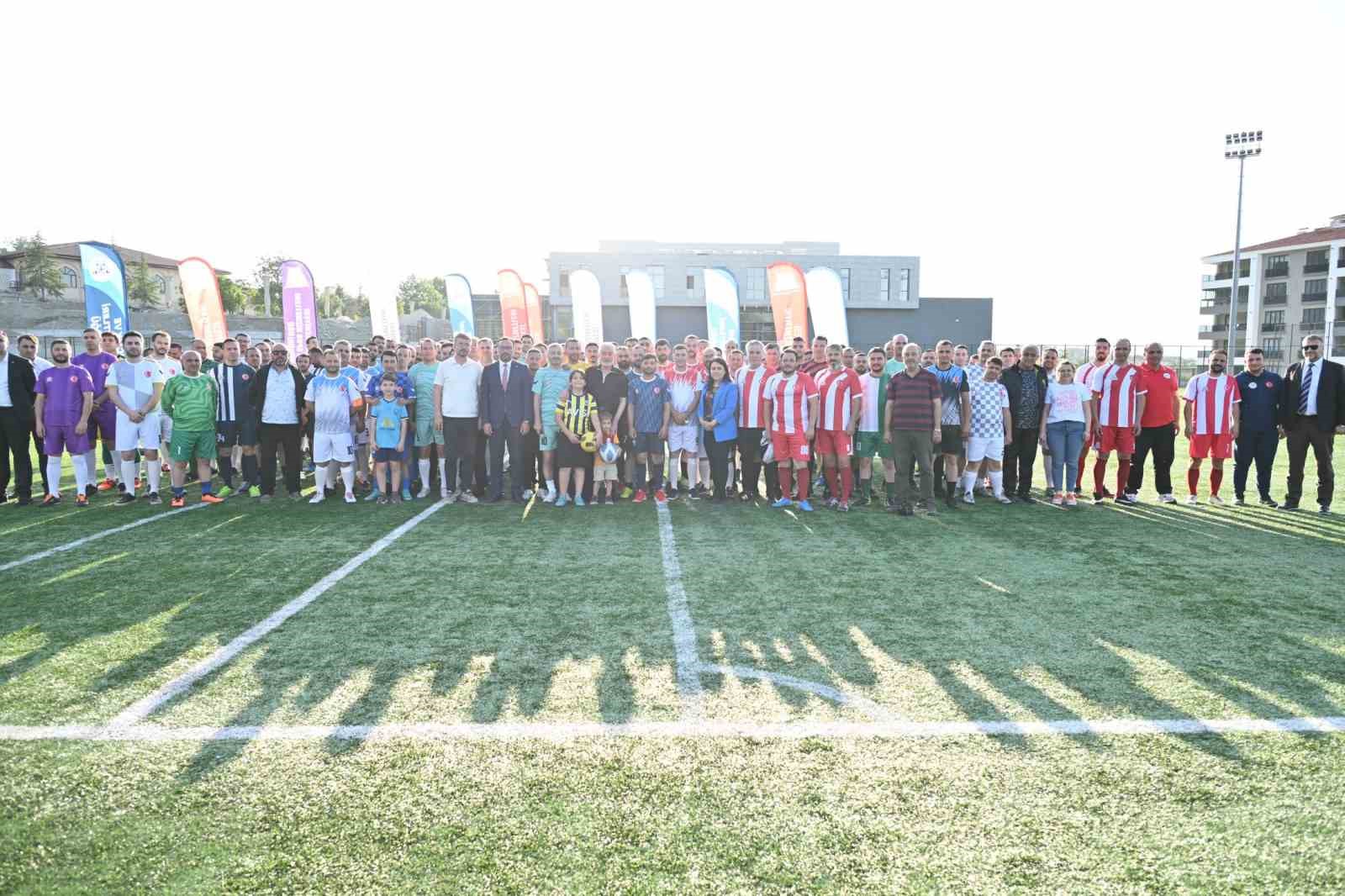 Isparta Belediyesi’nde personel futbol turnuvası heyecanı başladı