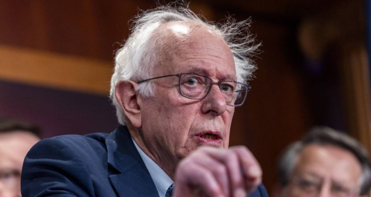 Senatör Sanders: 