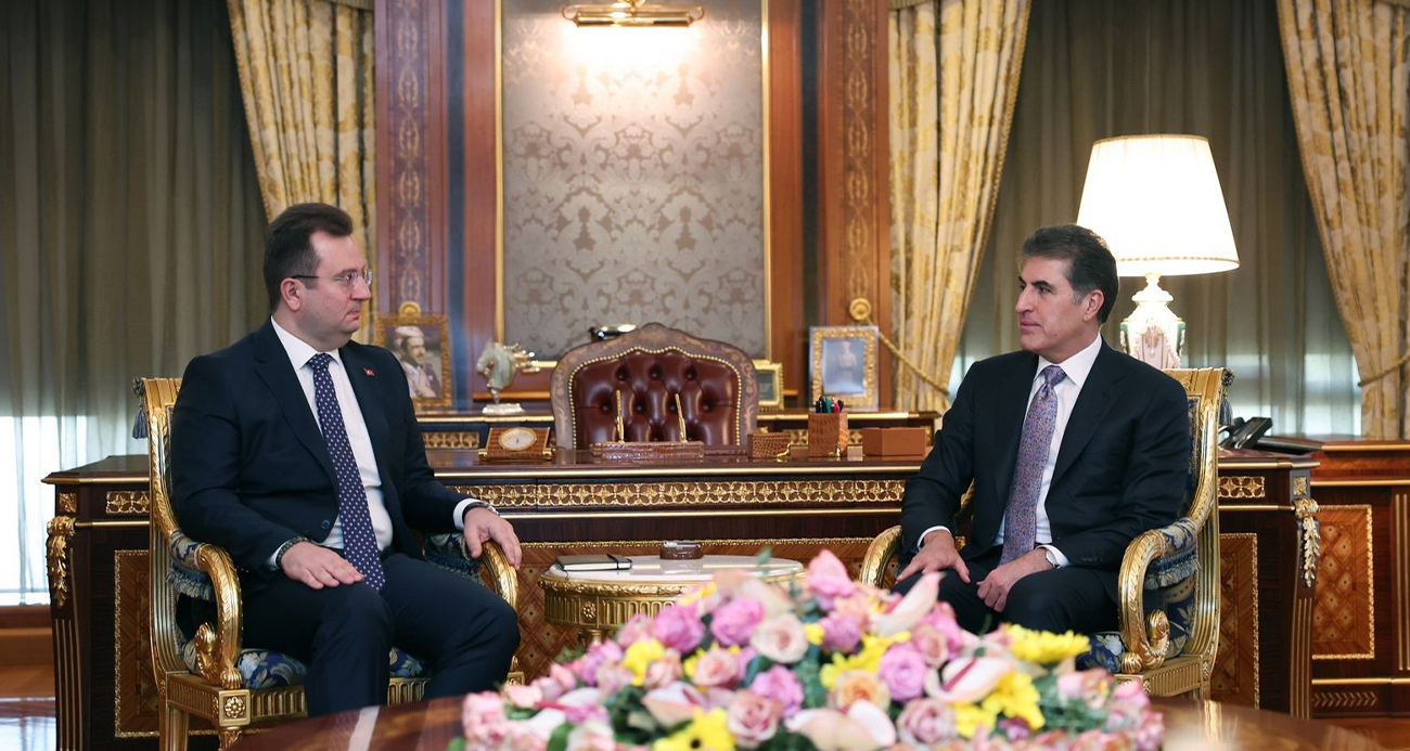 Türkiye’nin Erbil Başkonsolosu Topçu, IKBY Başkanı Barzani ile görüştü