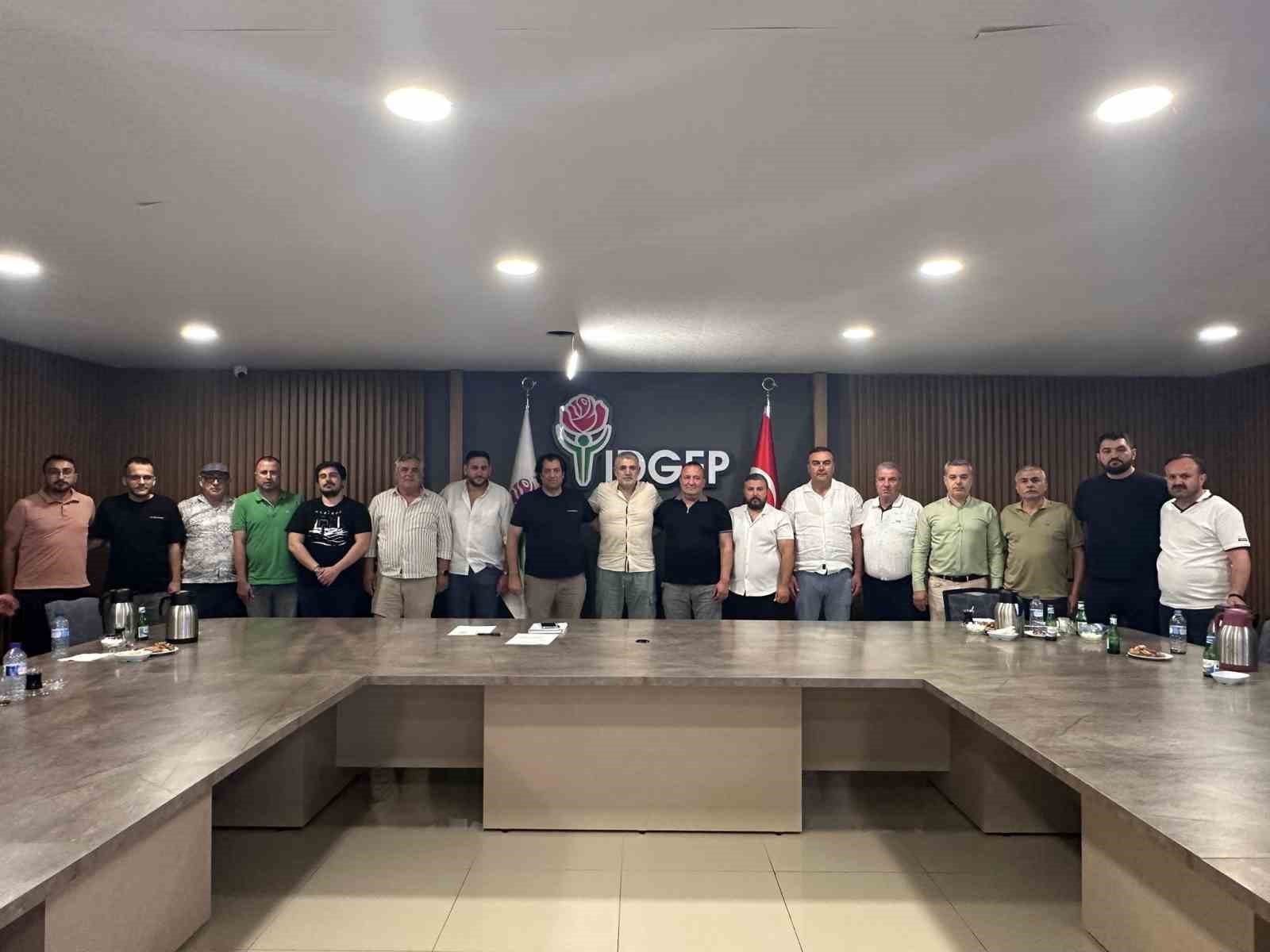 Isparta 32 Spor’da yönetim görev dağılımını yaptı