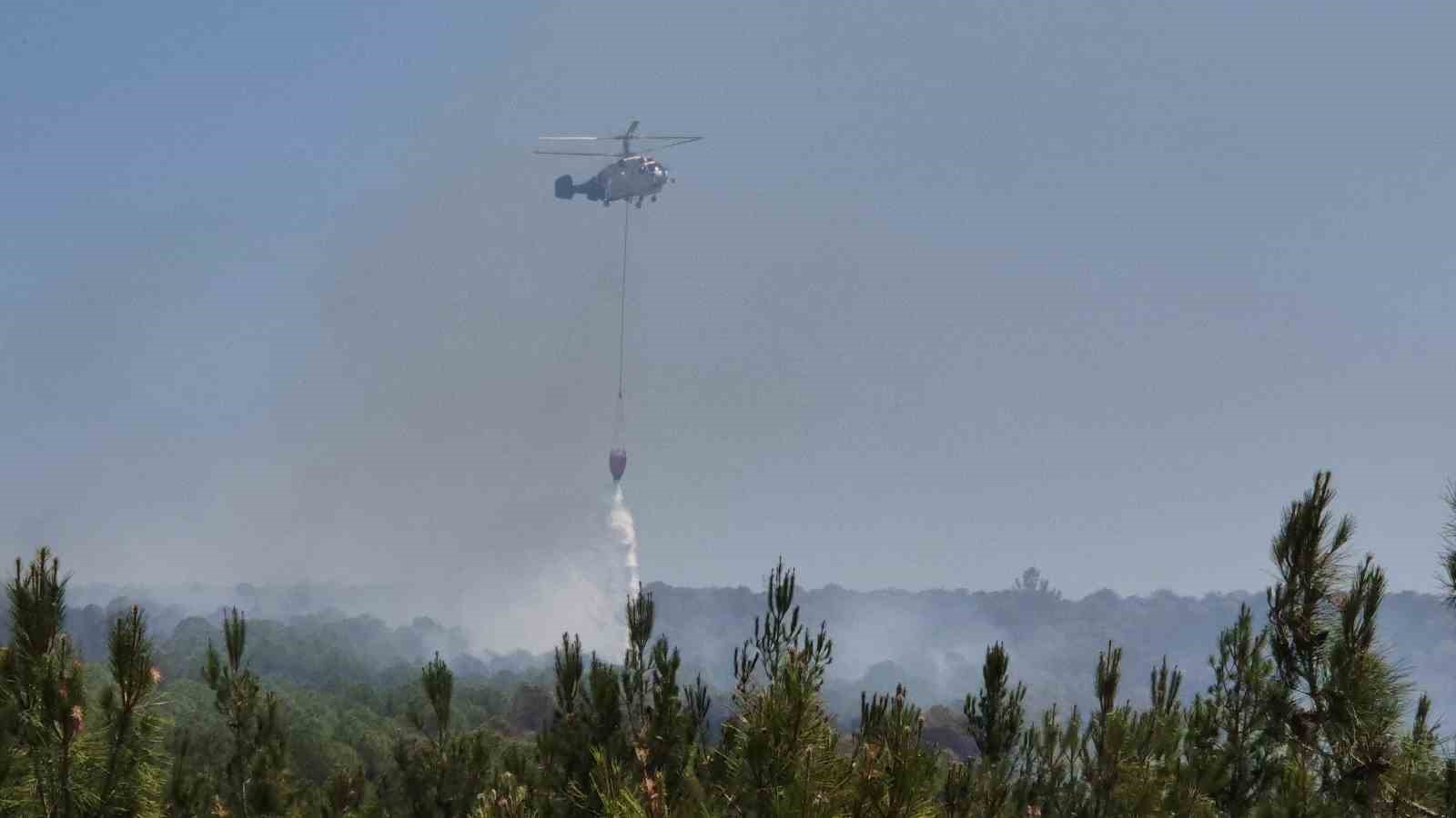 Şarköy’de orman yangınına helikopterle müdahale sürüyor