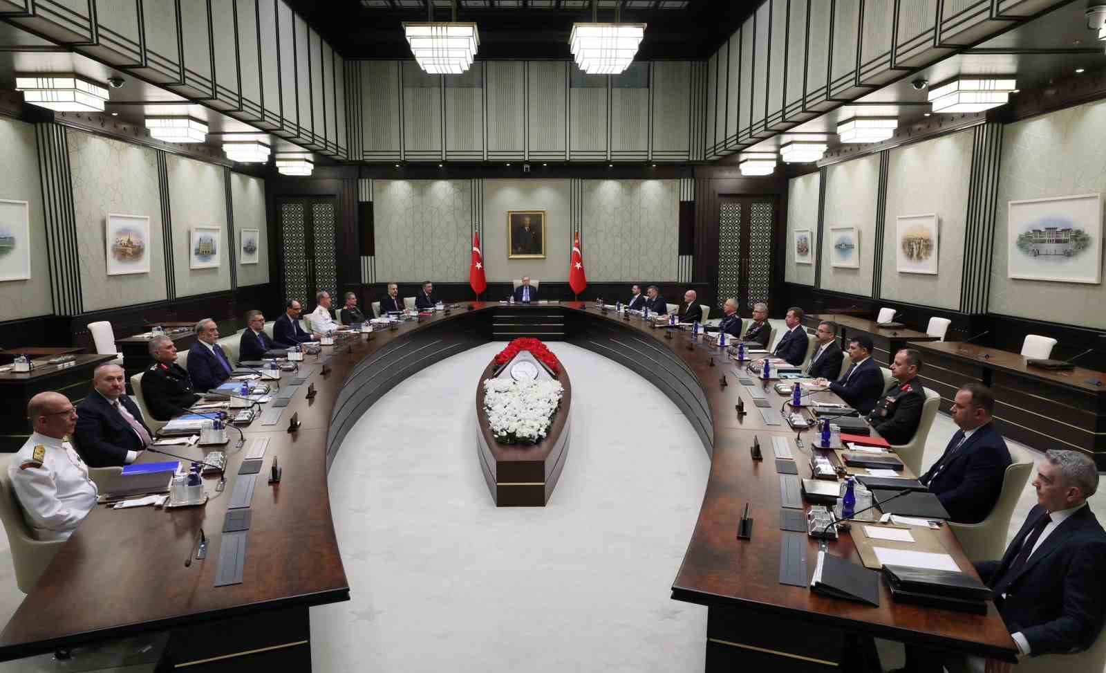 mgk-bildirisi-terorsuz-turkiye-terorsuz-bolge-hedeflerine-yonelik-calismalar-degerlendirildi