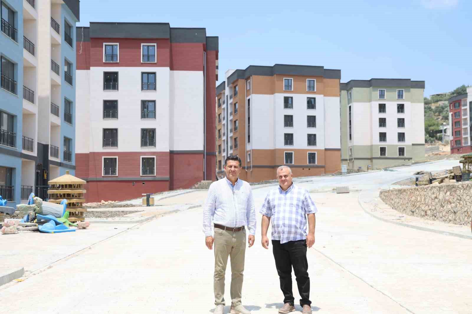 Kozan’da TOKİ tarafından inşa edilen deprem ve sosyal konutlarında sona gelindi