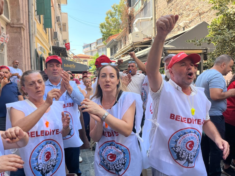 İzmir’de işten atılan işçilerin eylemi 4. gününde