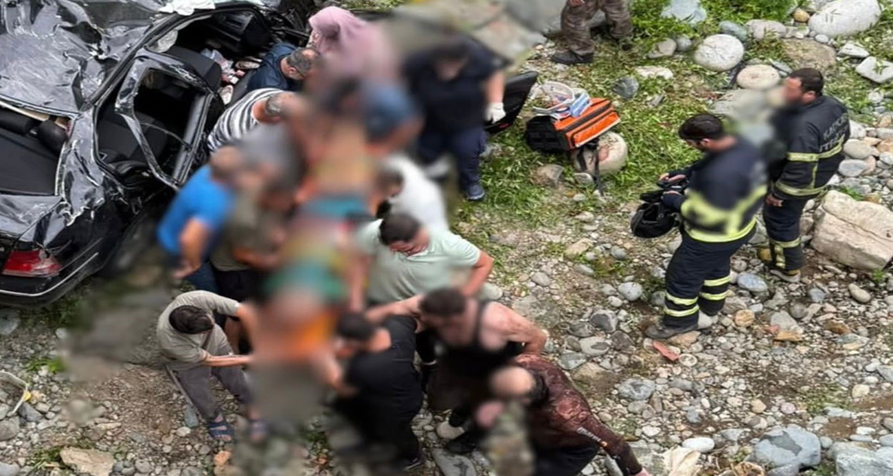 Rize’de iki araç çarpıştı: 1 ölü, 8 yaralı