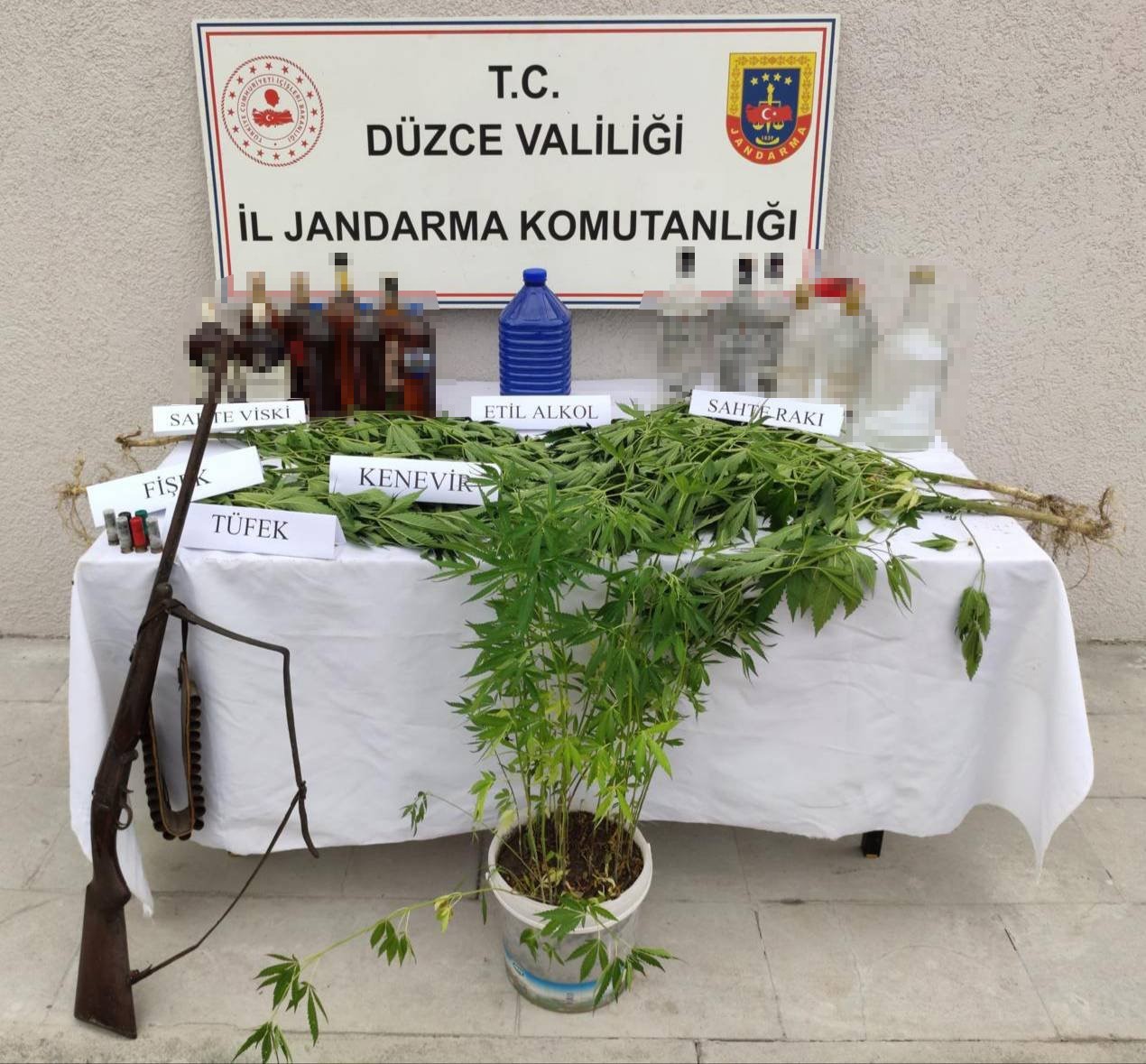 Düzce’de 46 şahsa uyuşturucudan işlem yapıldı