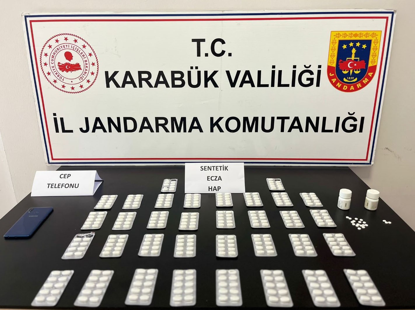 Karabük’te 353 sentetik ecza hap ele geçirildi