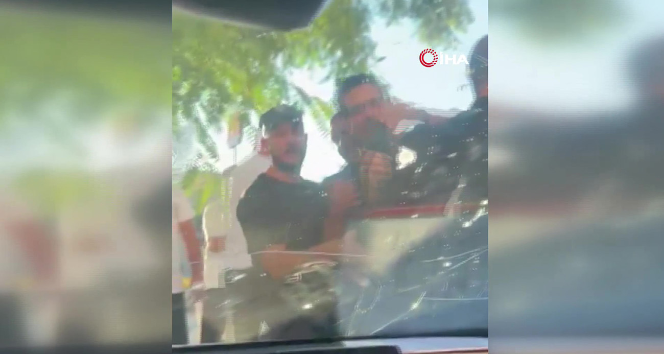 İsrailliler Arap milletvekilinin aracına saldırıp, 