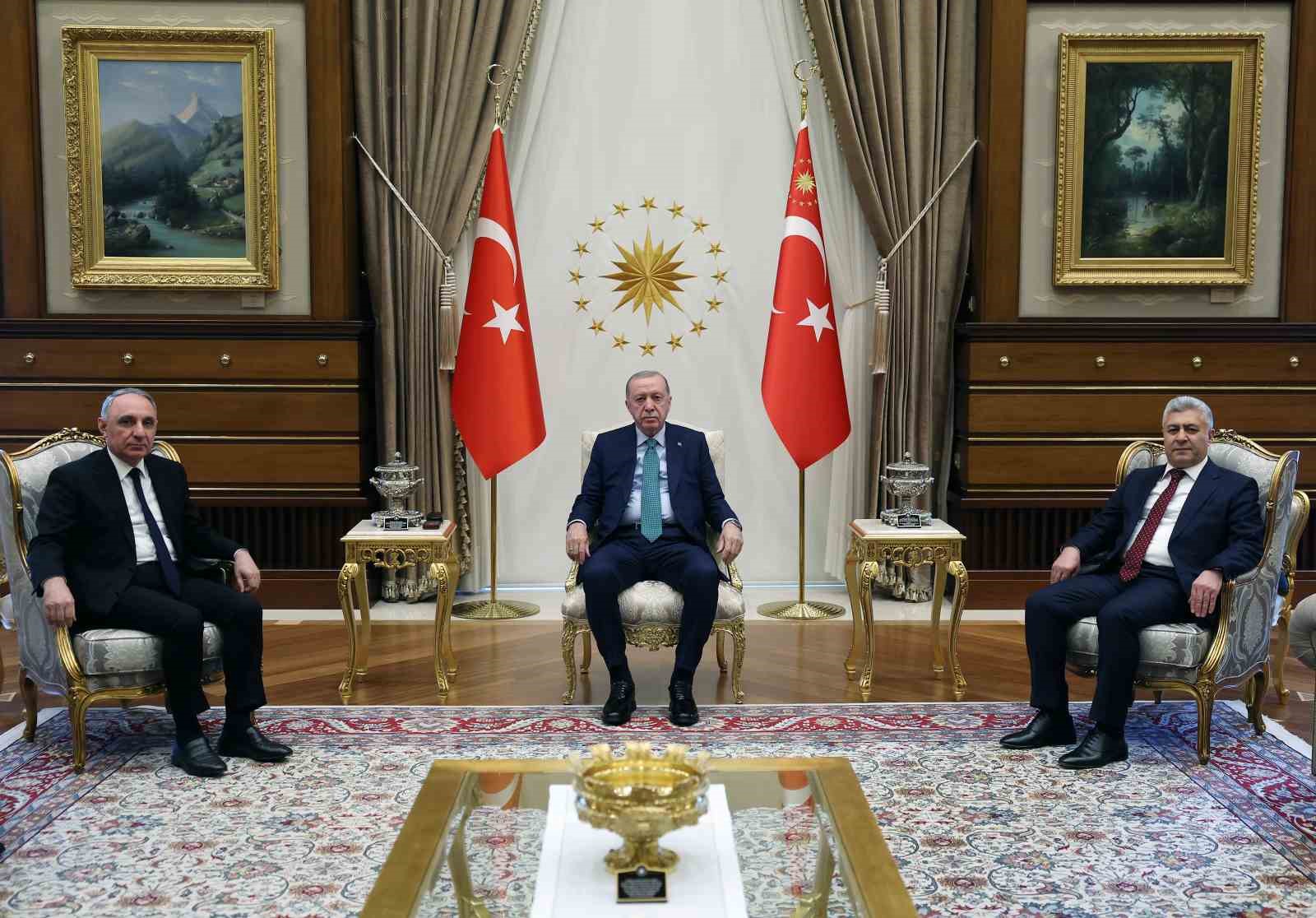 Cumhurbaşkanı Erdoğan, Azerbaycan Başsavcısı Kamran Aliyev’i kabul etti