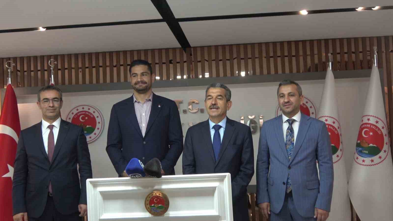 Taha Akgül: 