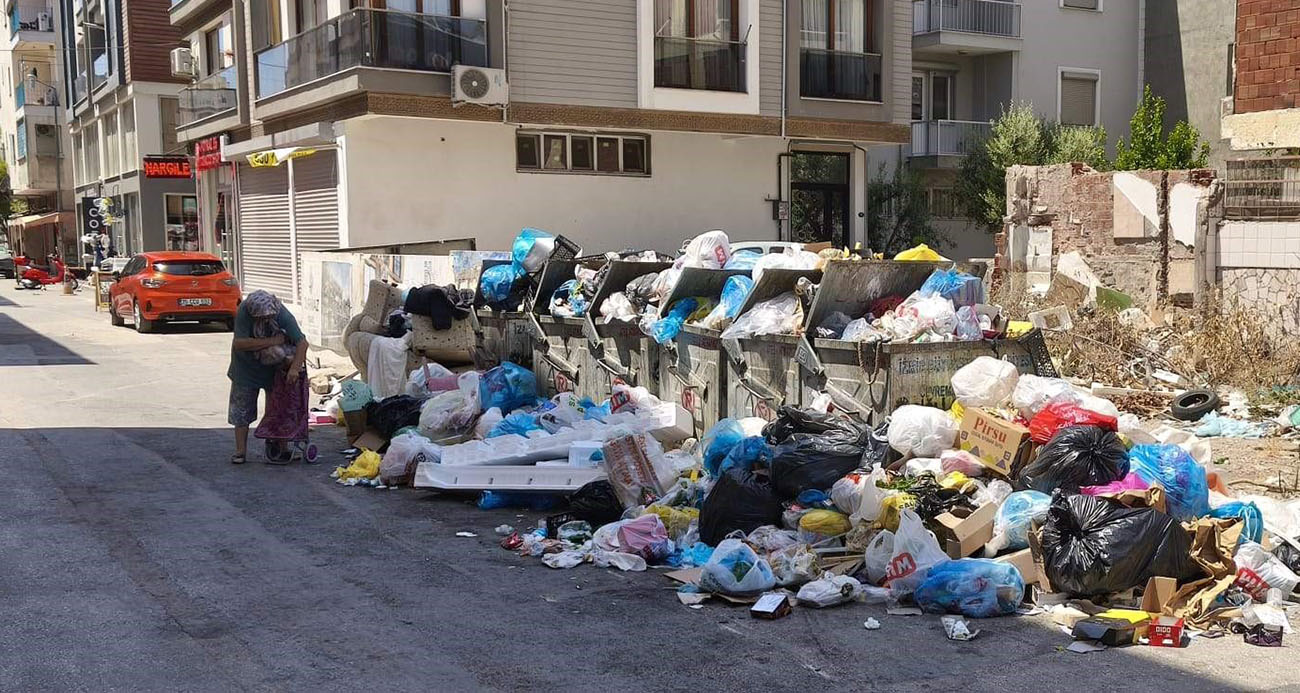İzmir, kuzeyden güneye çöp kokuyor