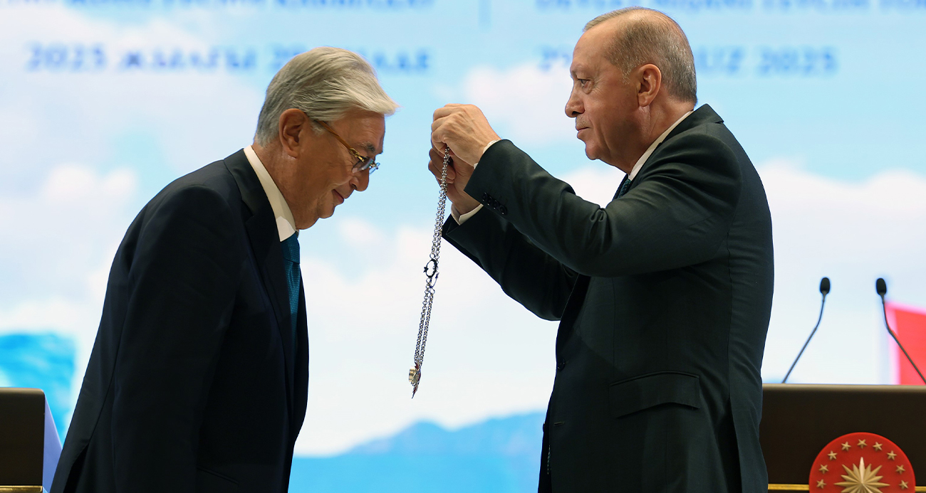 Cumhurbaşkanı Erdoğan tarafından Kazakistan Cumhurbaşkanı Tokayev’e Devlet Nişanı tevcih edildi