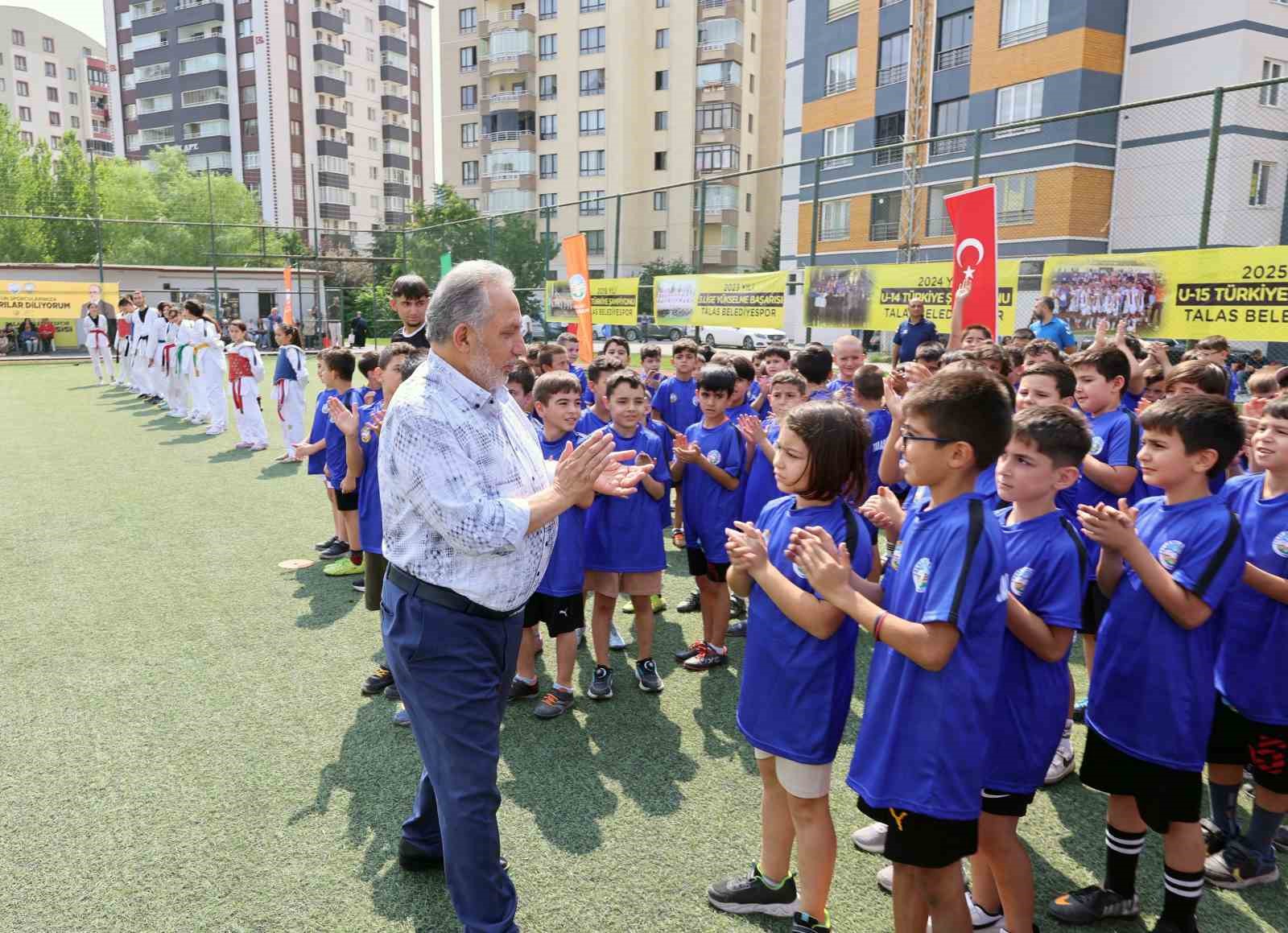 Talas’ta yaz spor okulu görkemli finalle tamamlandı