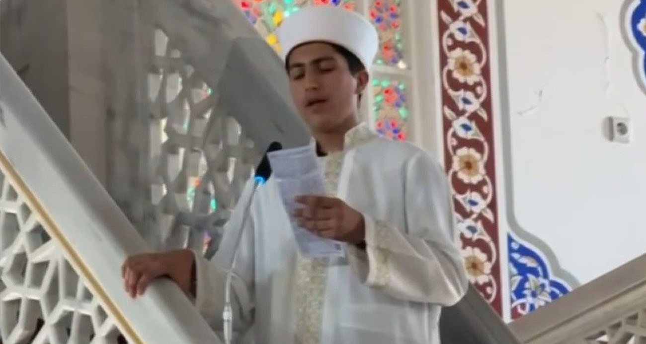 Genç hafızın Ayasofya hayali: İlk Cuma namazını Saray Camisi’nde kıldırdı