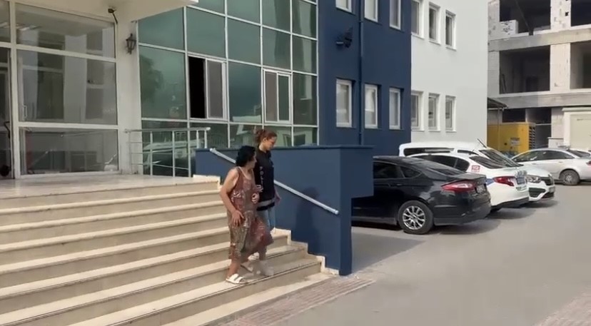 İskenderun’da günü birlik evde fuhuş yapan 2 kadın gözaltına alındı