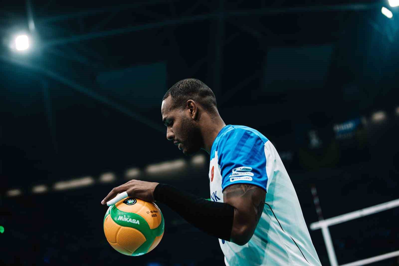 Yoandy Leal Hidalgo yeni sezonda da Halkbank’ta