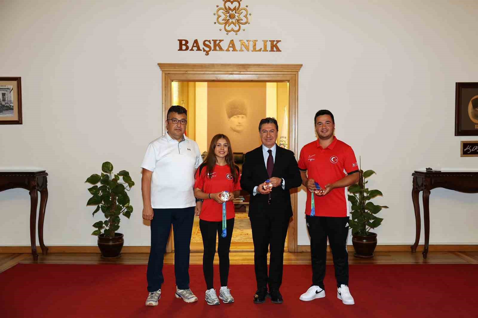 Muğla Büyükşehir okçuları hedefleri şaşmadı