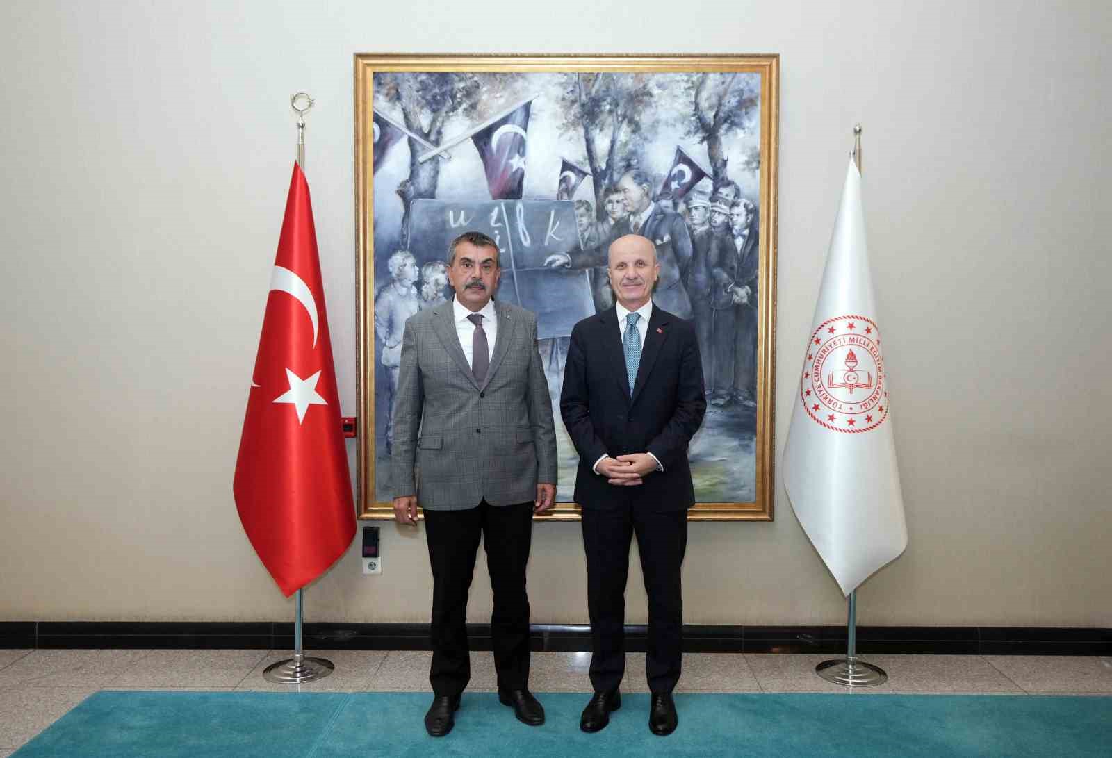 Bakan Tekin, YÖK Başkanı Özvar’ı kabul etti