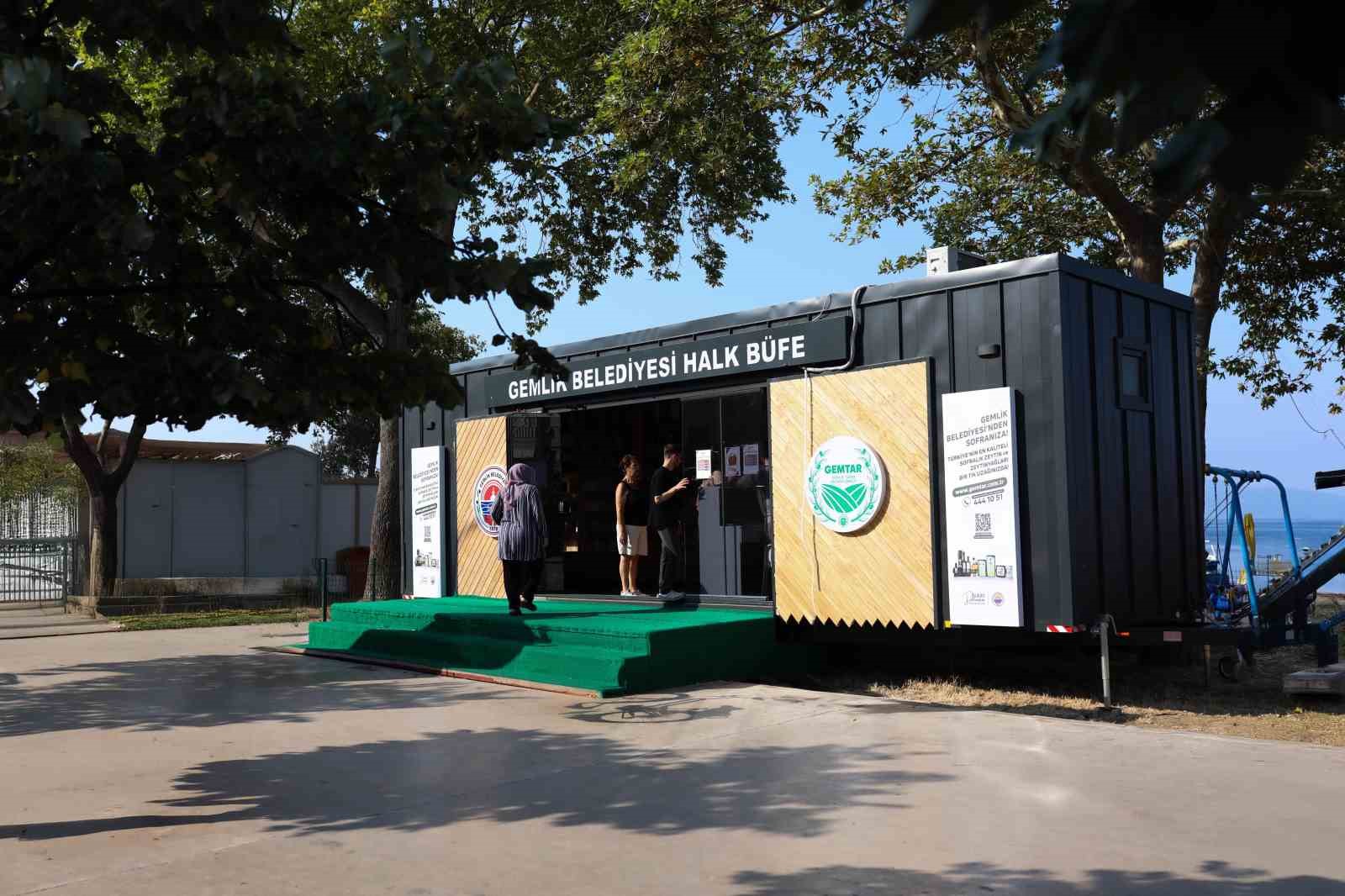 Gemlik Belediyesi’nden Kumlaya halk büfe