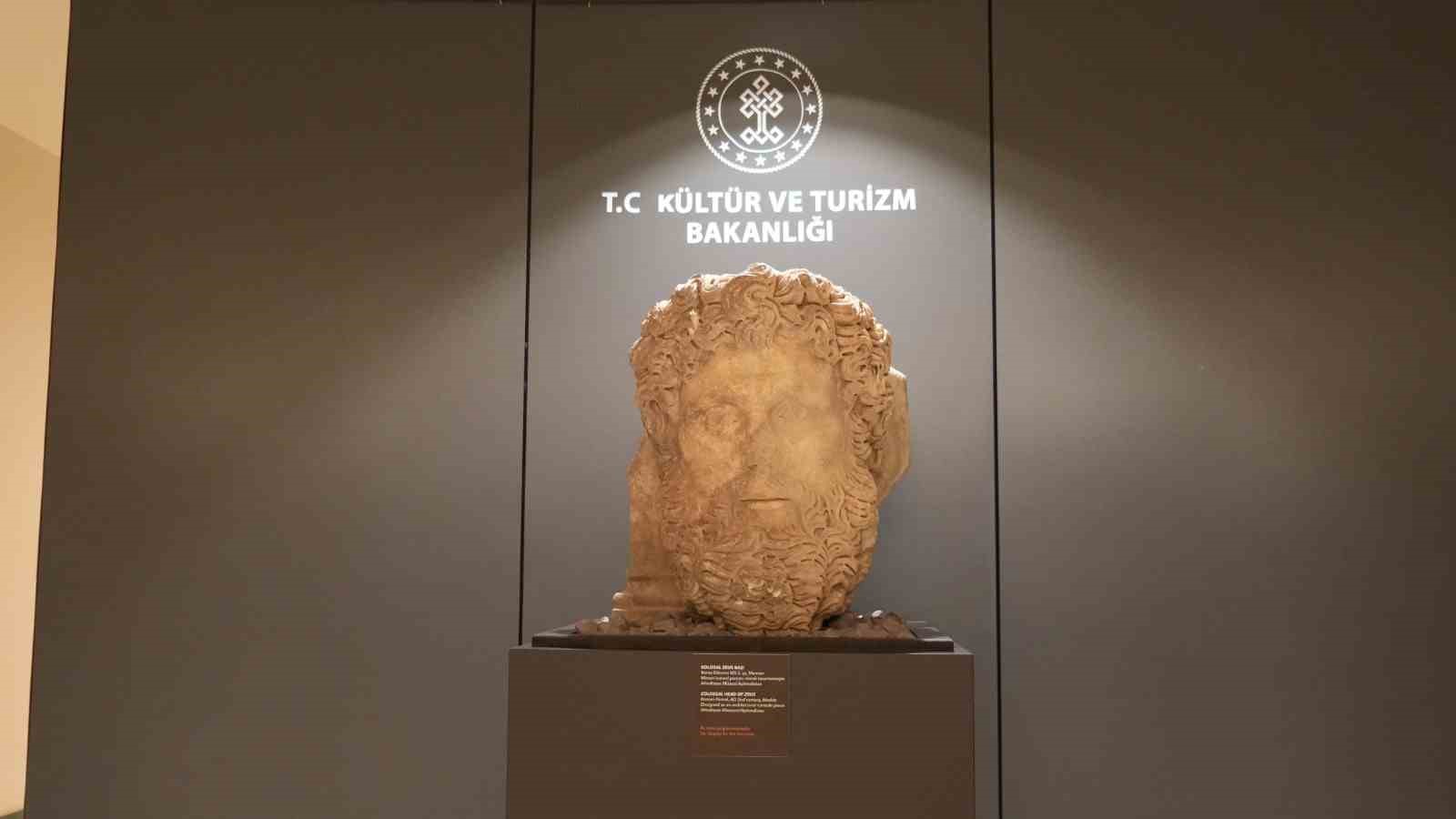 Boubon Antik Kenti’nden çalınan eserler Türkiye’ye iade edildi