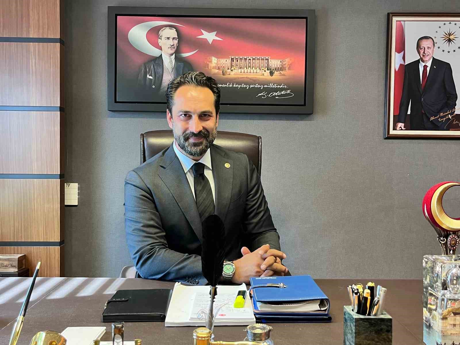 AK Parti MKYK Üyesi Arınç: 
