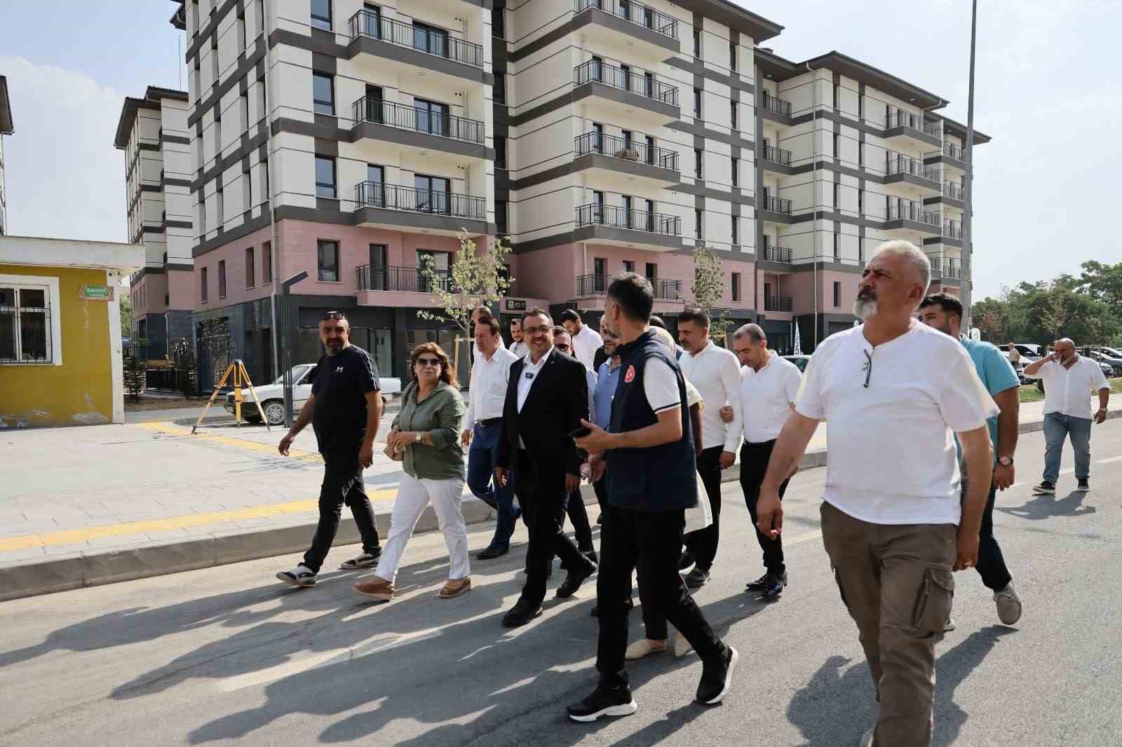 İl Başkanı Bakan, TOKİ konutlarını inceledi