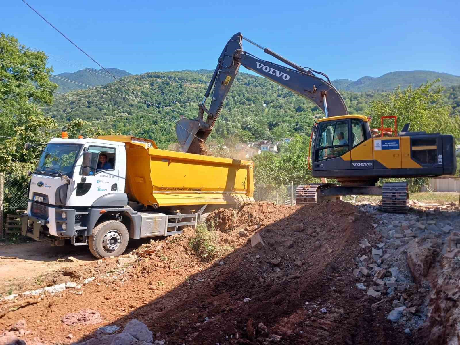 Yeni imar yolları ile ulaşım altyapısı güçlendiriliyor