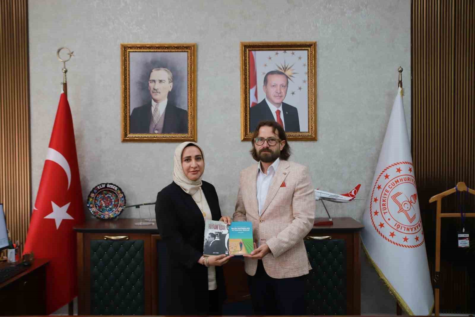 Tarihçi ve afet uzmanından dört kitaplık bilimsel çalışma