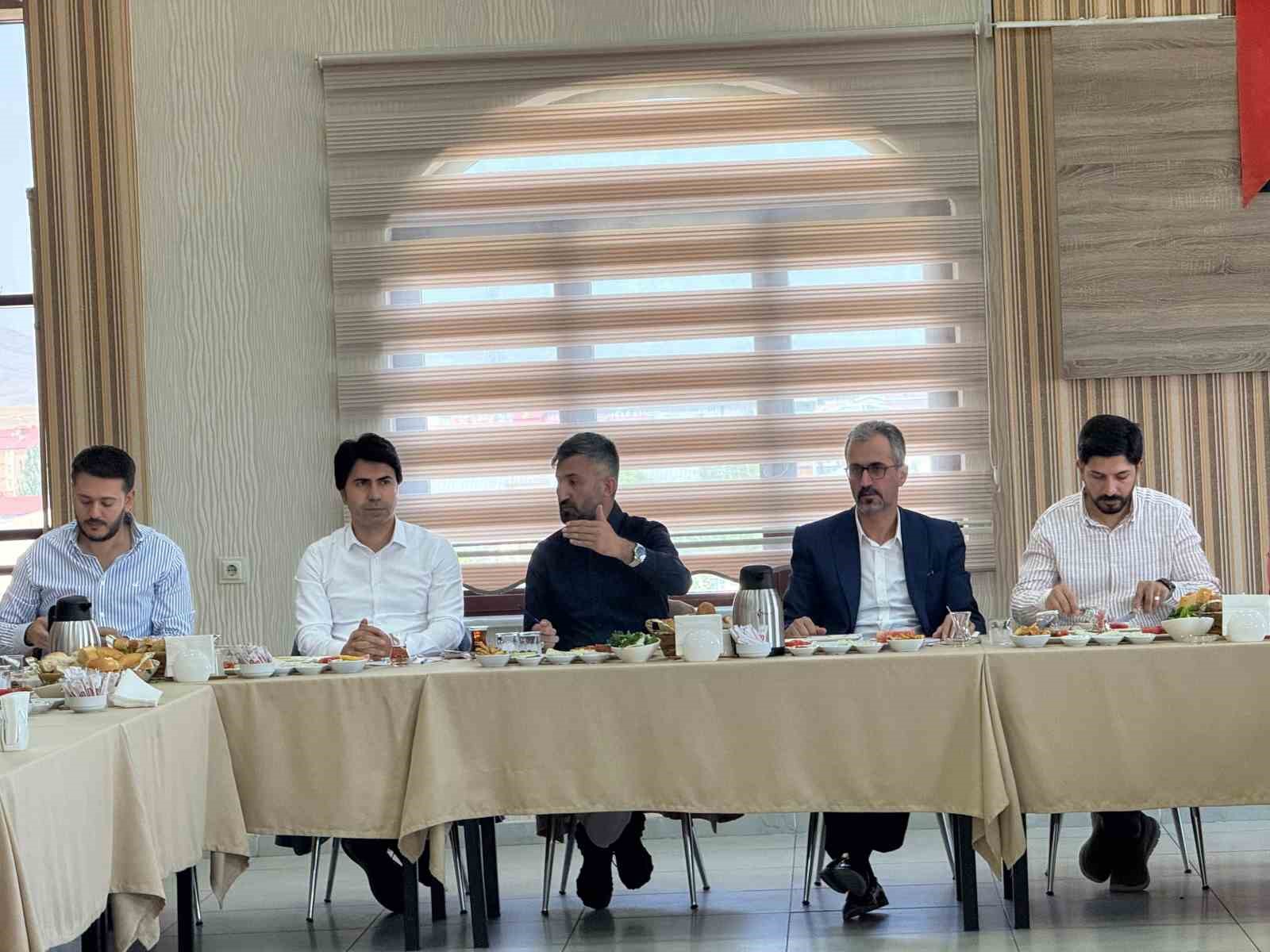 AK Parti Ağrı İl Başkanı İlhami Yıldız: 