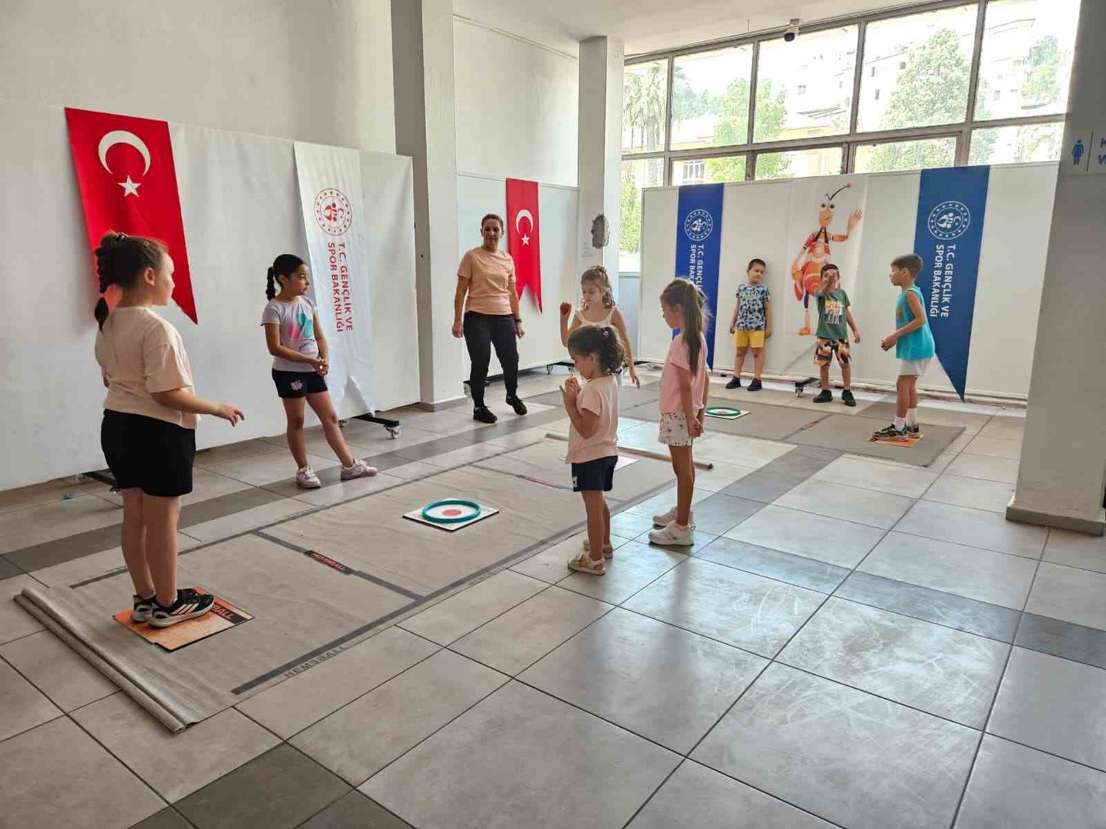 Aydın’da yaz spor okulları dolu dolu geçiyor