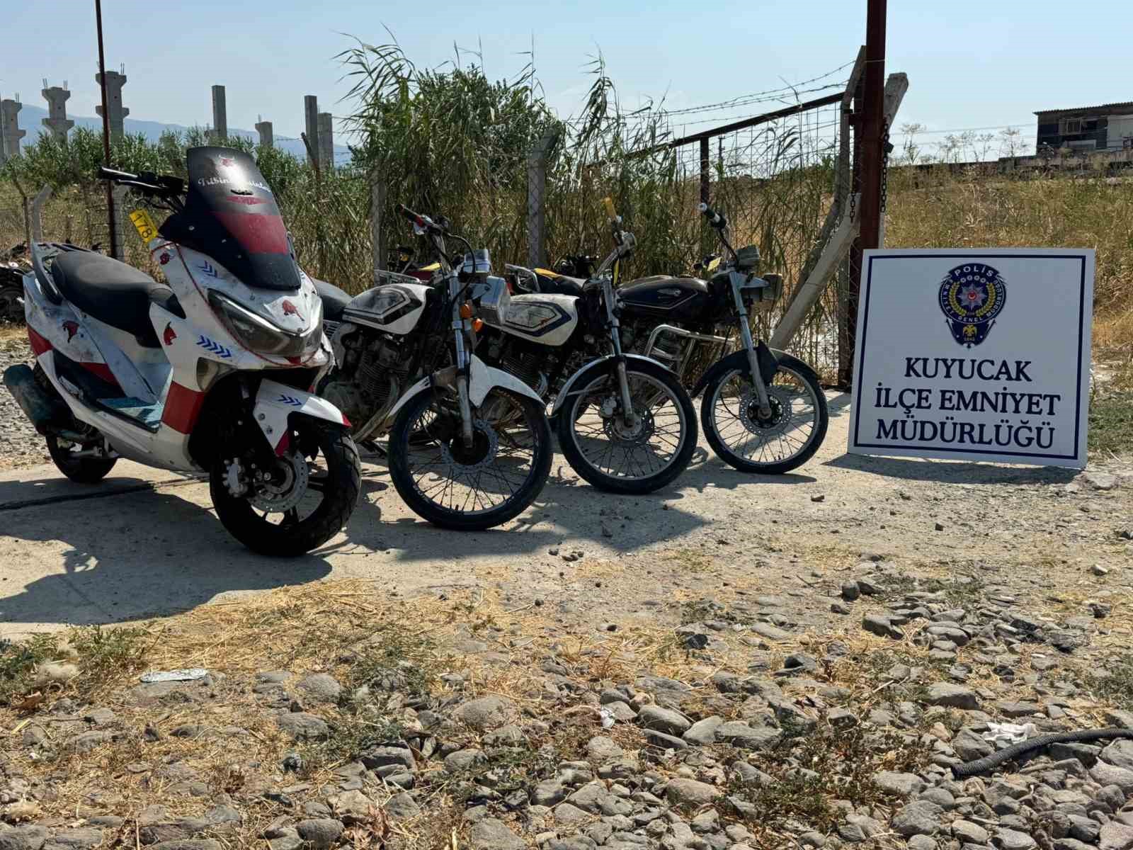Kuyucak’ta motosiklet hırsızları tutuklandı