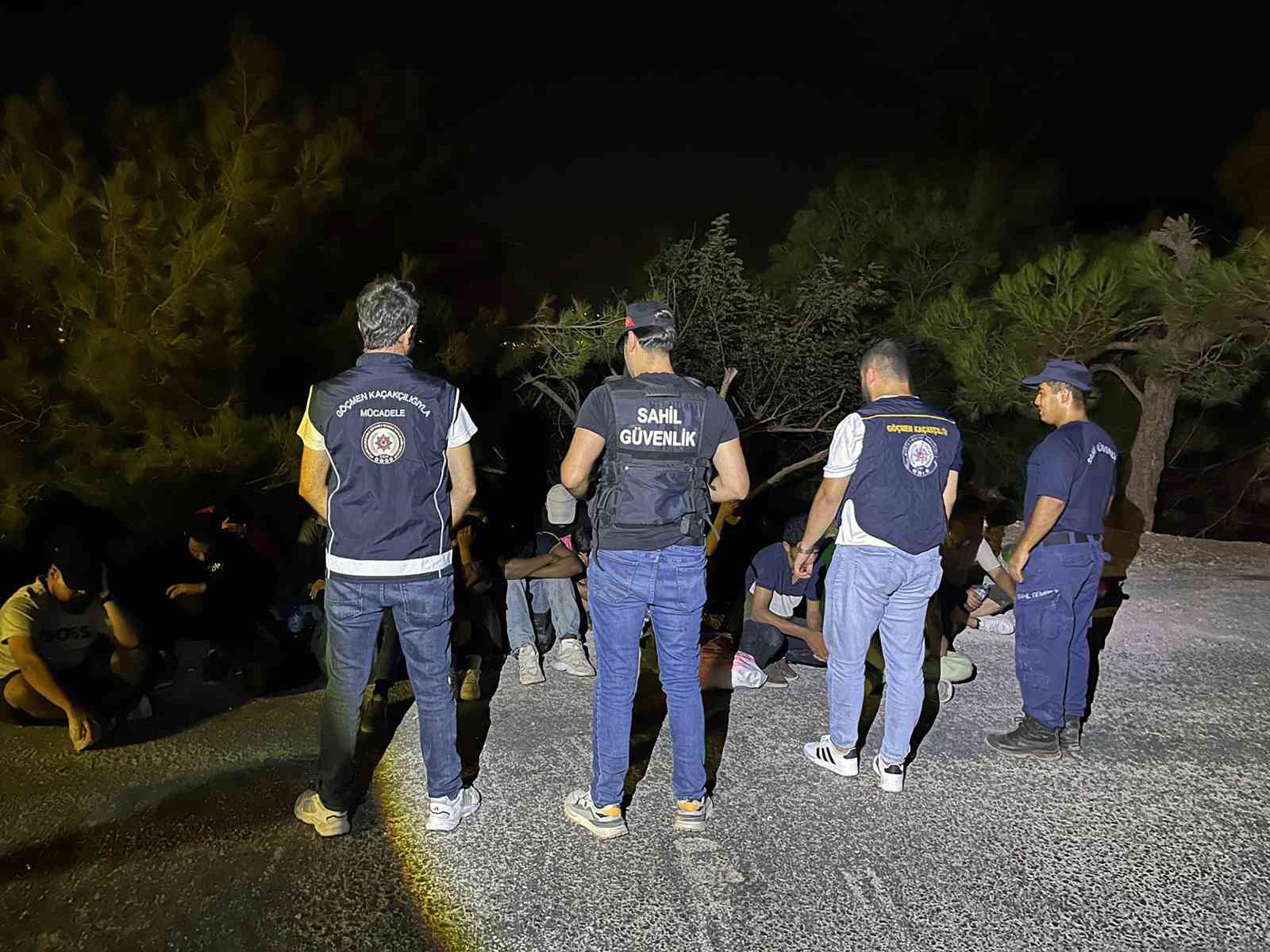 Marmaris aşıklar tepesinde 19 düzensiz göçmen yakalandı