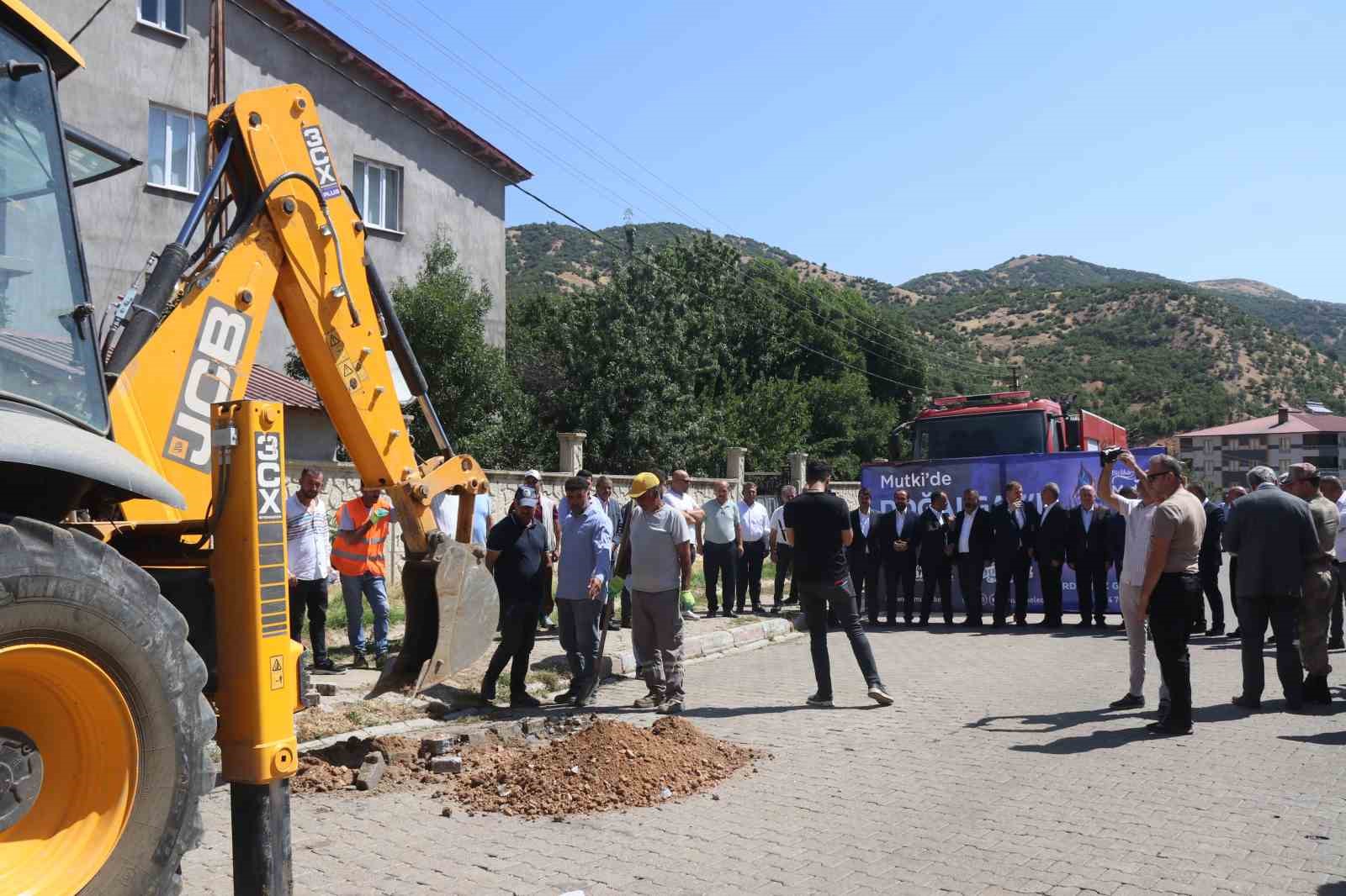 Mutki’de doğal gaz sevinci