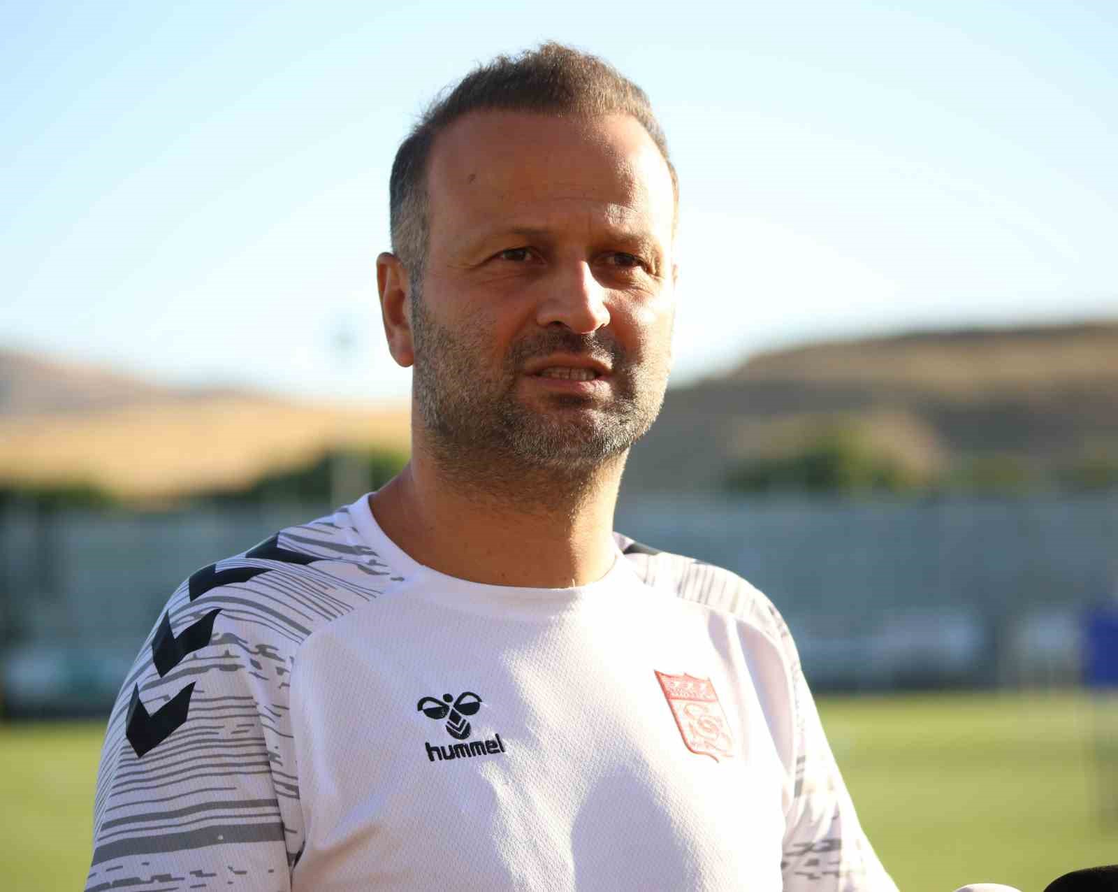 Osman Zeki Korkmaz: 