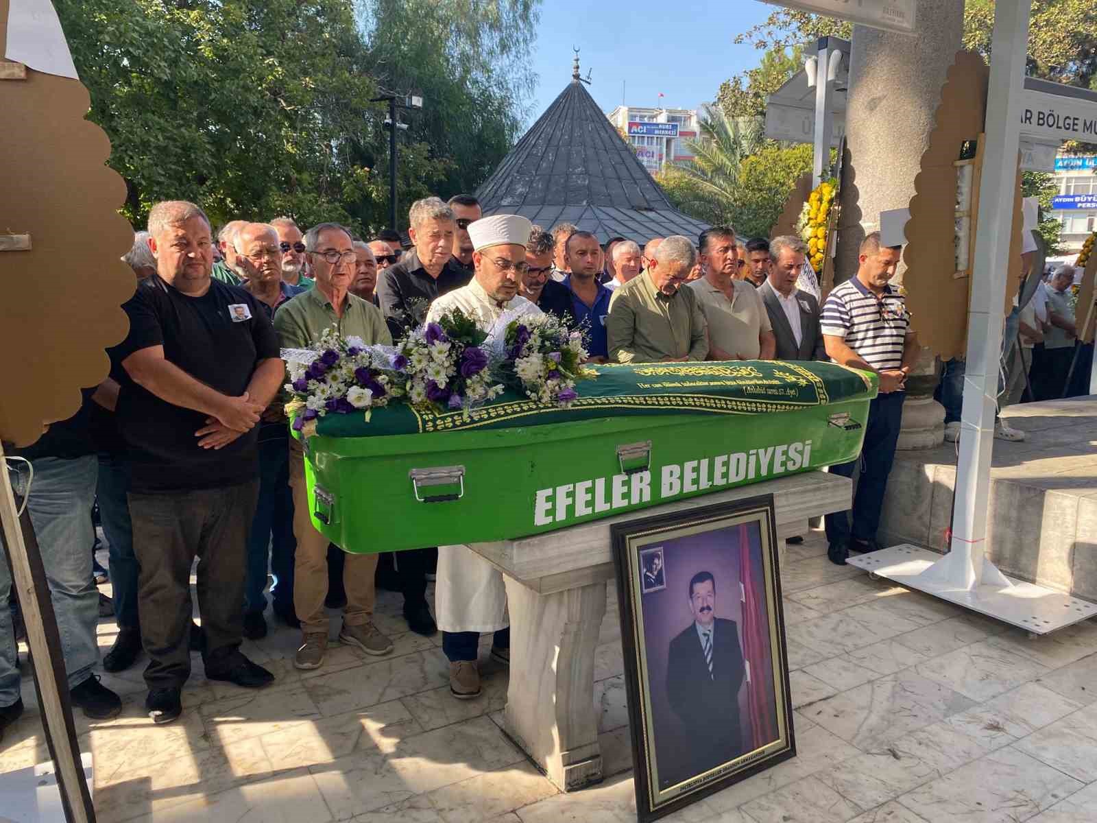 AYESOB eski başkanlarından Akşit son yolculuğuna uğurlandı